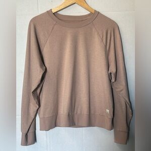 EUC Vuori Women's Long sleeve Halo Crew Nut-Meg Heather Medium YOGA#LOUNGING